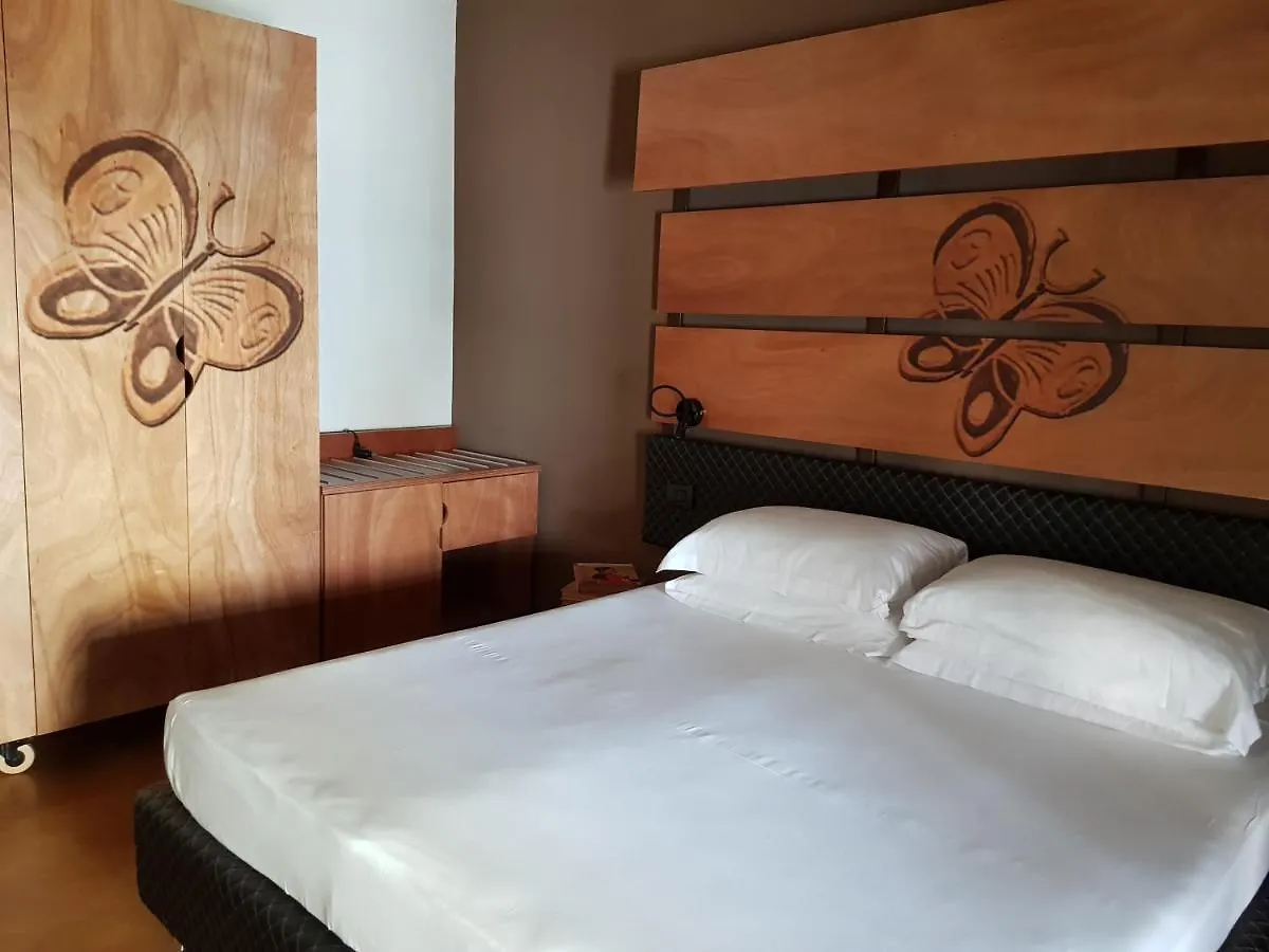 ***  Hotel I Narcisi 시니스콜라 이탈리아
